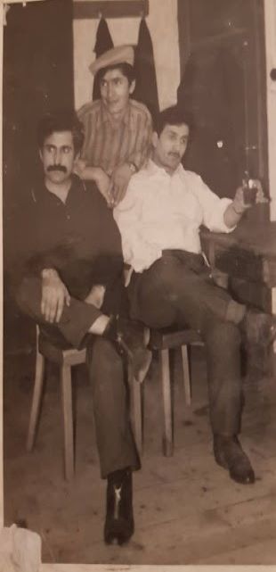 Ahmet Dalkılıç, Kamber Arslan (1922-1999) ve Alişan Arslan, Almanya, 1970’li yılların başı. Fotoğraf: Alişan Arslan’ın arşivinden derleyen Hüseyin Dalkılıç