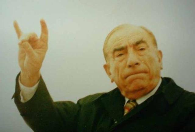 Milliyetçi Hareket Partisi Genel Başkanı Alparslan Türkeş (1917-1997), 20 Mayıs 1977’de Pülümür Kırmızıköprü’den geçmişti