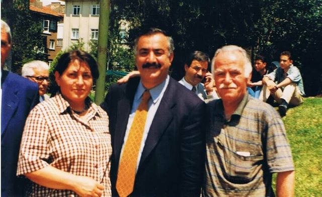Âşık Ali Cemal Çetinkaya,  Elif Çetinkaya ve Çankaya Belediye Başkanı Doğan Taşdelen.