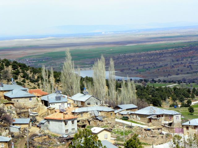Konya Çumra Kurukavak köyü (Eli açık, gönlü zengin yoksul köylülerin mekânı). Fotoğraf: Kurukavak