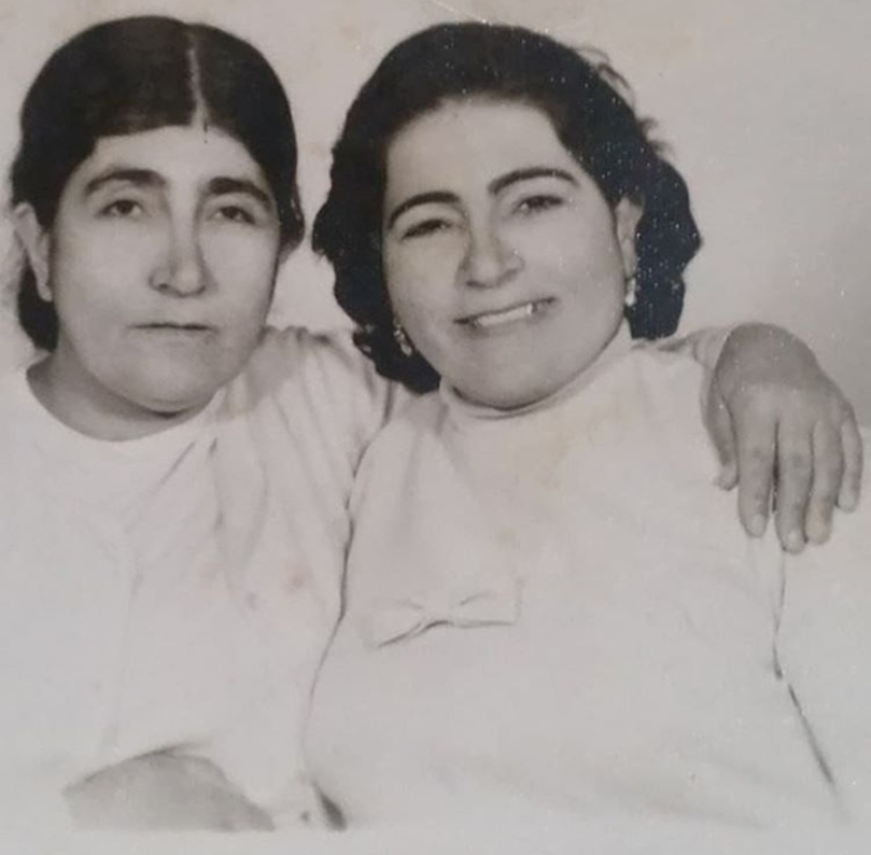 Hüseyin Fırat'ın kızları Elif Şen (1922-2003), Emine Kayacan (1927-2019)