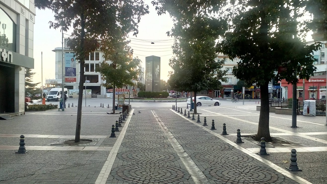 Yalova Gazipaşa Caddesi 
