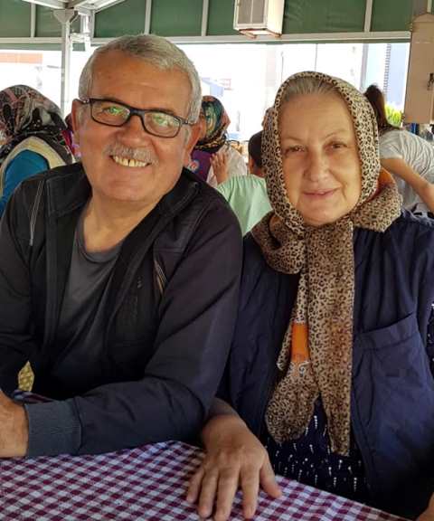 Hacı Bayram Arslantaş, eşi Süheyla Arslantaş’la birlikte