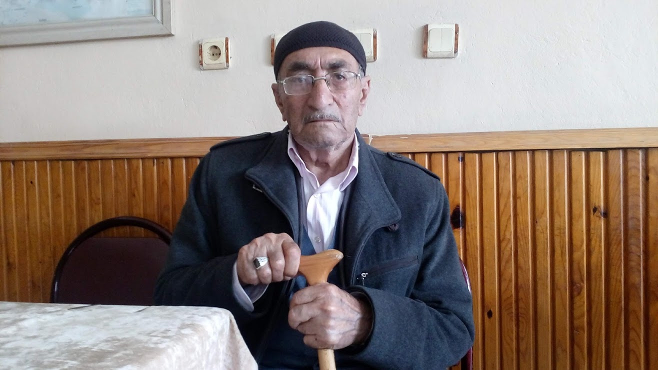 Hacı Erkan (Tekman Işıklı köyünden bin bir umutla yerleştiği Dilovası'nda  kahredici yalnızlığa isyan)