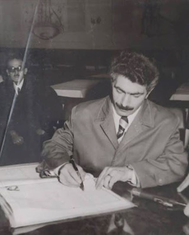 İbrahim Seyitcemaloğlu, 12 Ocak 1974’te evlenen Melek-Ali Kırıkkaya çiftinin nikâh şahidiydi. (Fotoğraf: Ali Kırıkkaya arşivi). 