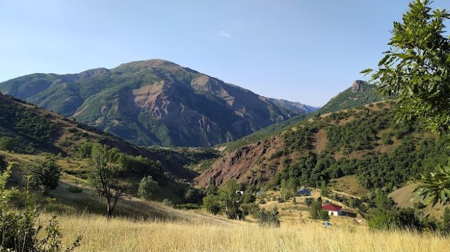 Pülümür Kaymaztepe köyü.