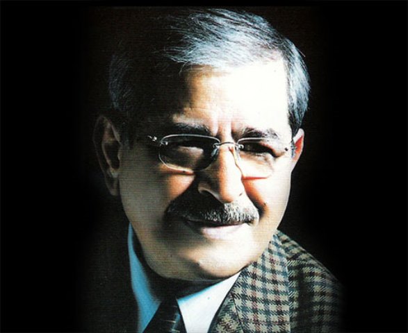 Âşık Mahzuni Şerif (1939-2002), zevzek siyasetçilere tavır almıştı. 