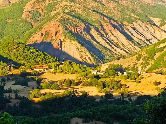Pülümür Mezra köyü (Fotoğraf: Orhan Arslan)