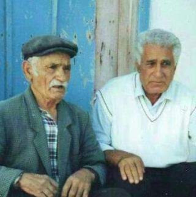 (Solda) Hıdır Turp ve kardeşi Ali Turp. (Fotoğraf: Hüseyin Dalkılıç arşivi)