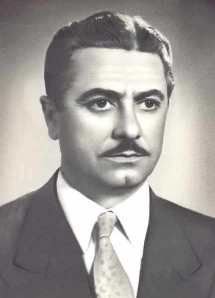 1954-1956 yıllarının   Uşak Valisi Kadri Eroğan (1911-1997)