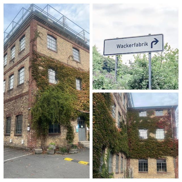 Darmstadt Nider-Ramstadt’taki  Wackerfabrik  binasında, restoran ve bazı küçük işletmeler hizmet sunuyor. Pülümürlü işçiler,  oto yedek parçası üretilen fabrikada yıllarca ter dökmüştü.  Fabrika, yaklaşık 35 yıl önce kapanmış. 